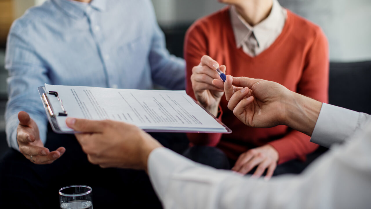 ¿SABÍAS QUE EL TESTAMENTO NO ES LA ÚNICA FORMA DE DECIDIR QUÉ PASARÁ CON TUS BIENES?